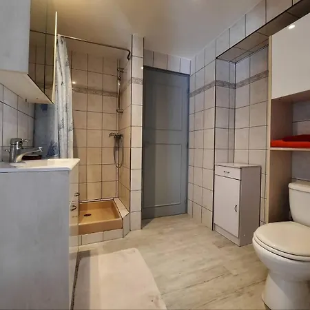 Сasa de vacaciones Maison De Village Au Pied De La Montagne *