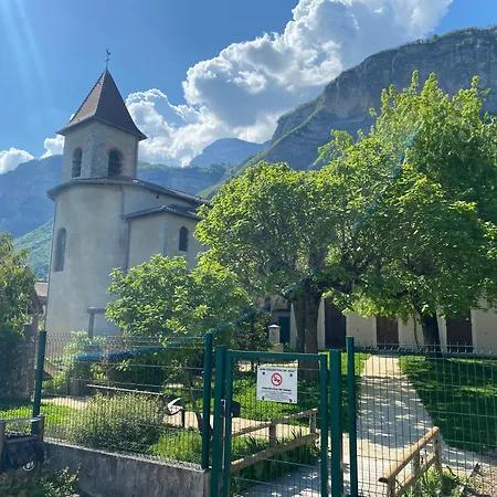 Maison De Village Au Pied De La Montagne Сasa de vacaciones *